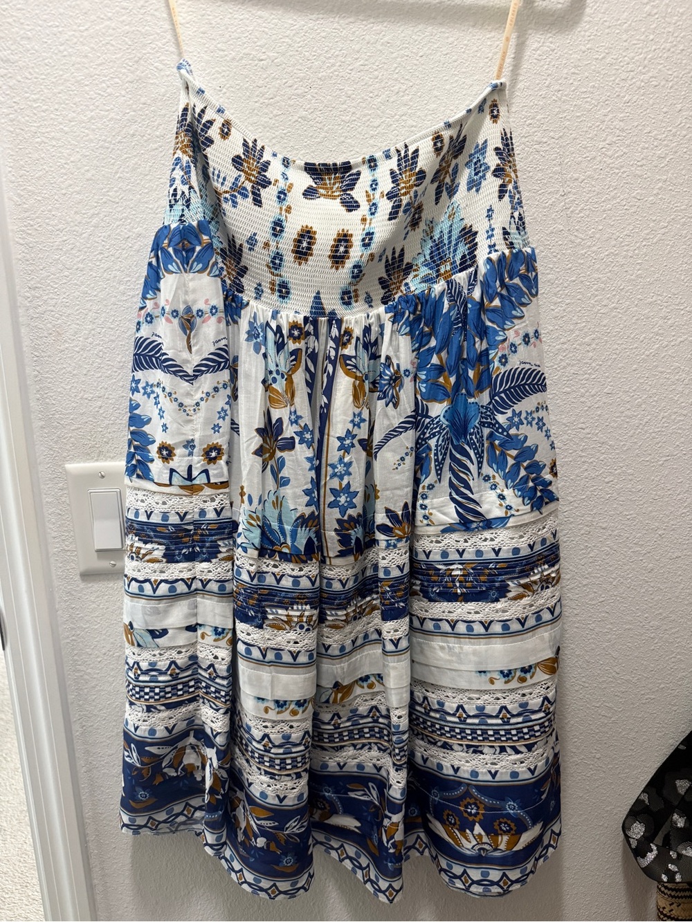 FARM Rio White Blue Floral Tiered Skirt with Gold Accents - Picture 3 of 7